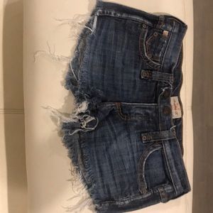 Adorable Frankie B shorts.